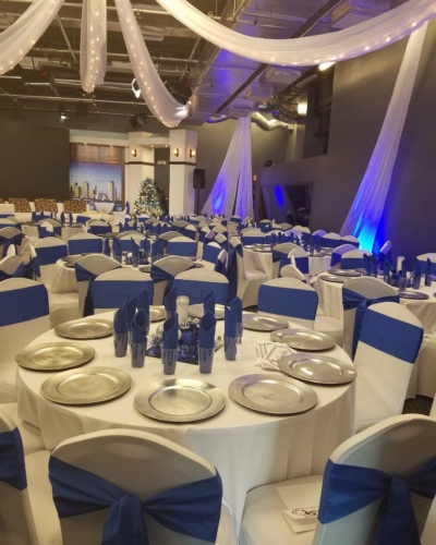 Banquet in Ballroom; blue and white theme